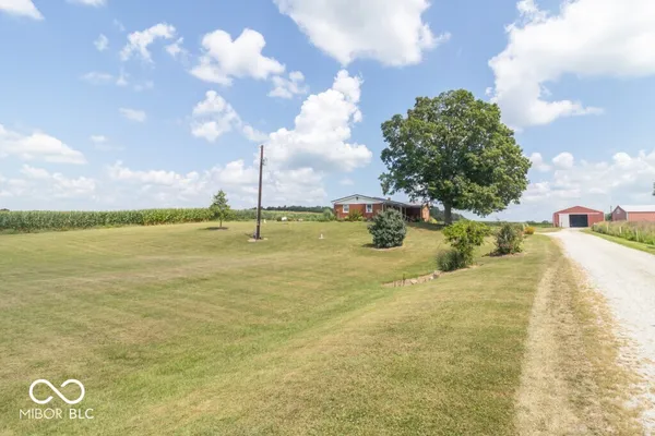 $550,000 | 5288 South County Road 725 East, Straughn, IN 47387