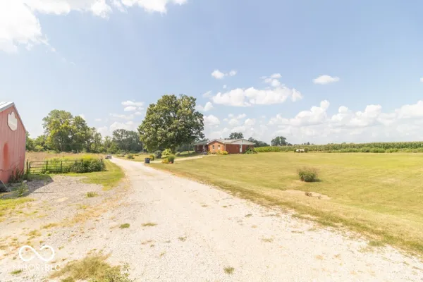 $550,000 | 5288 South County Road 725 East, Straughn, IN 47387