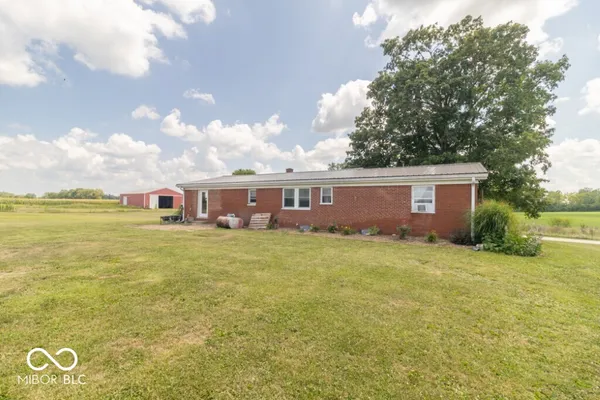 $550,000 | 5288 South County Road 725 East, Straughn, IN 47387