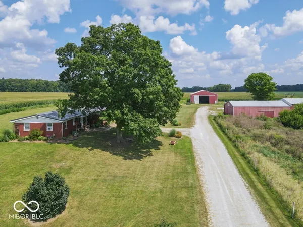$550,000 | 5288 South County Road 725 East, Straughn, IN 47387