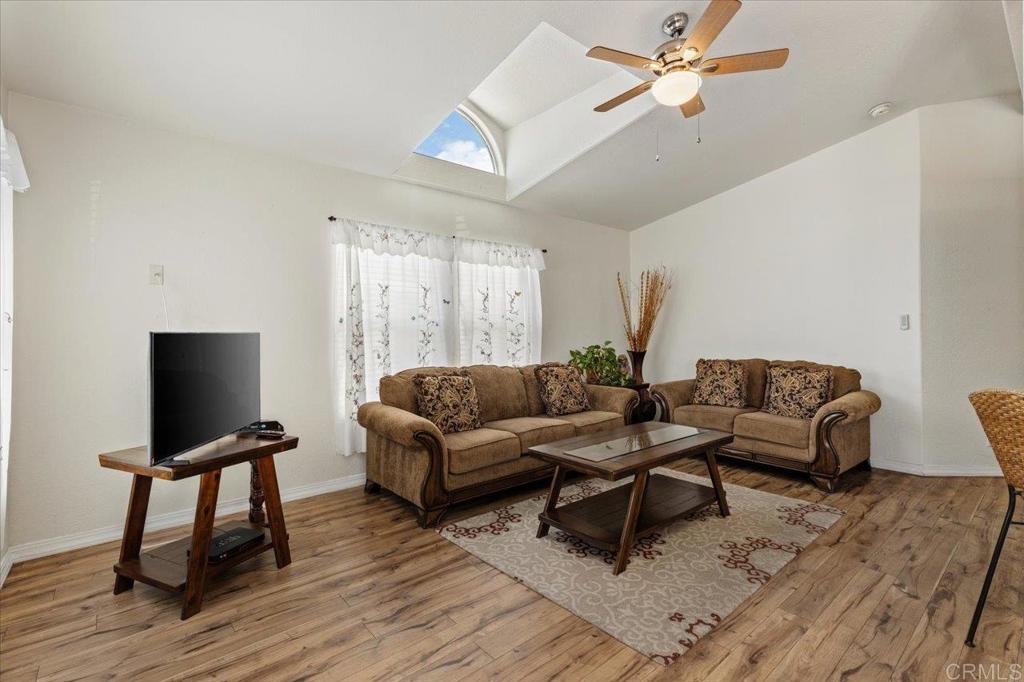 176 Flicker Lane Oceanside, CA 92057 - Photo 3 of 31