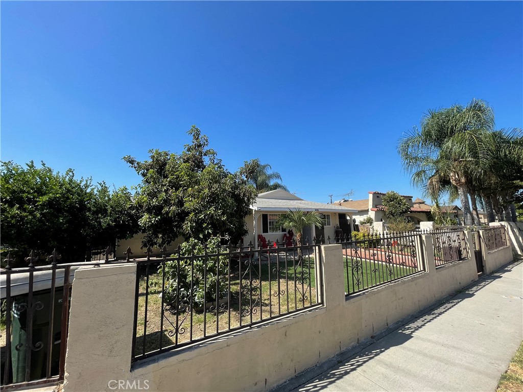 15768 Amar Road La Puente, CA 91744 - Photo 4 of 36