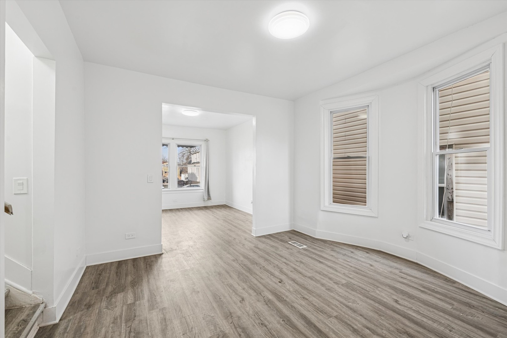6843 South Carpenter Street Chicago, IL 60621 - Photo 2 of 19