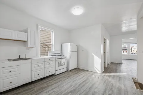 $290,000 | 6843 South Carpenter Street, Chicago, IL 60621