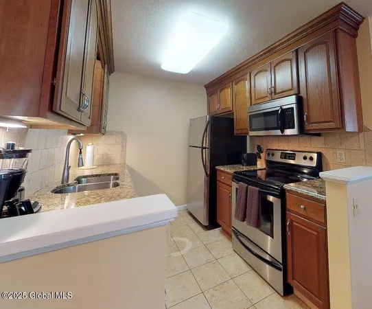 $150,000 | 3014 Lake Shore Drive, Unit 7B, Lake George, NY 12845