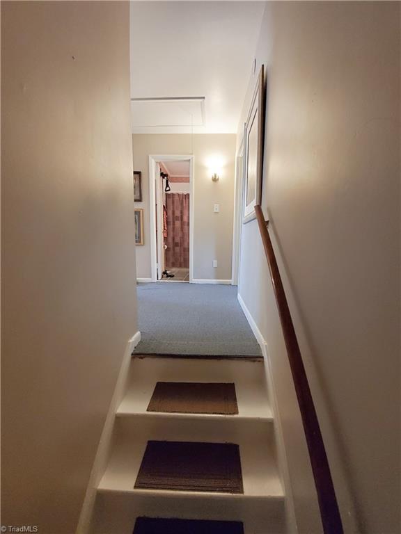5711 Bramblegate Road, Unit M Greensboro, NC 27409 - Photo 9 of 15 Gallery Image 9