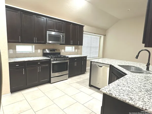 $1,950 | 15231 Stagehand Drive, San Antonio, TX 78253