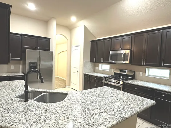 $1,950 | 15231 Stagehand Drive, San Antonio, TX 78253