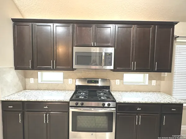 $1,950 | 15231 Stagehand Drive, San Antonio, TX 78253