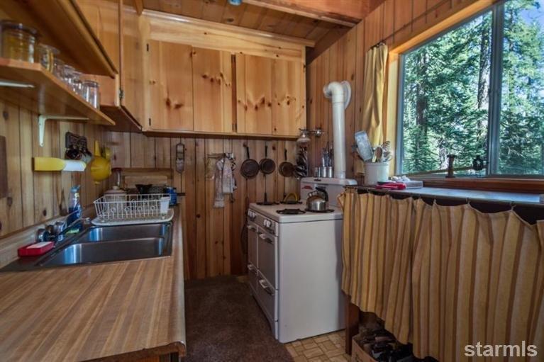 50600 Devils Gate Road, Unit 14 Kirkwood, CA 95646 - Photo 6 of 10 Kitchen...all appliances and fixtures are propane.
