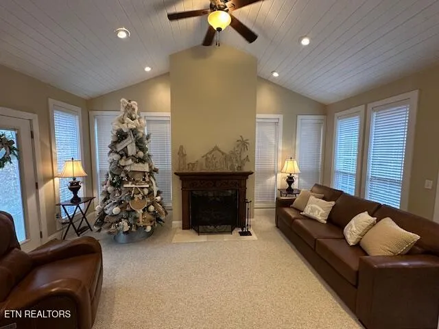 $525,000 | 2004 Twin Fawn Trail, Middlesboro, KY 40965