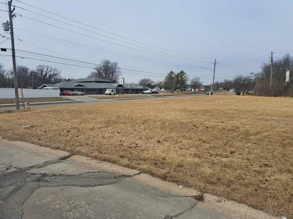 $55,000 | Lot 6 Illini Plaza, Silvis, IL 61282