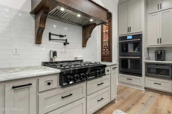 $1,449,000 | 17341 Doc Lizana Road, Gulfport, MS 39503