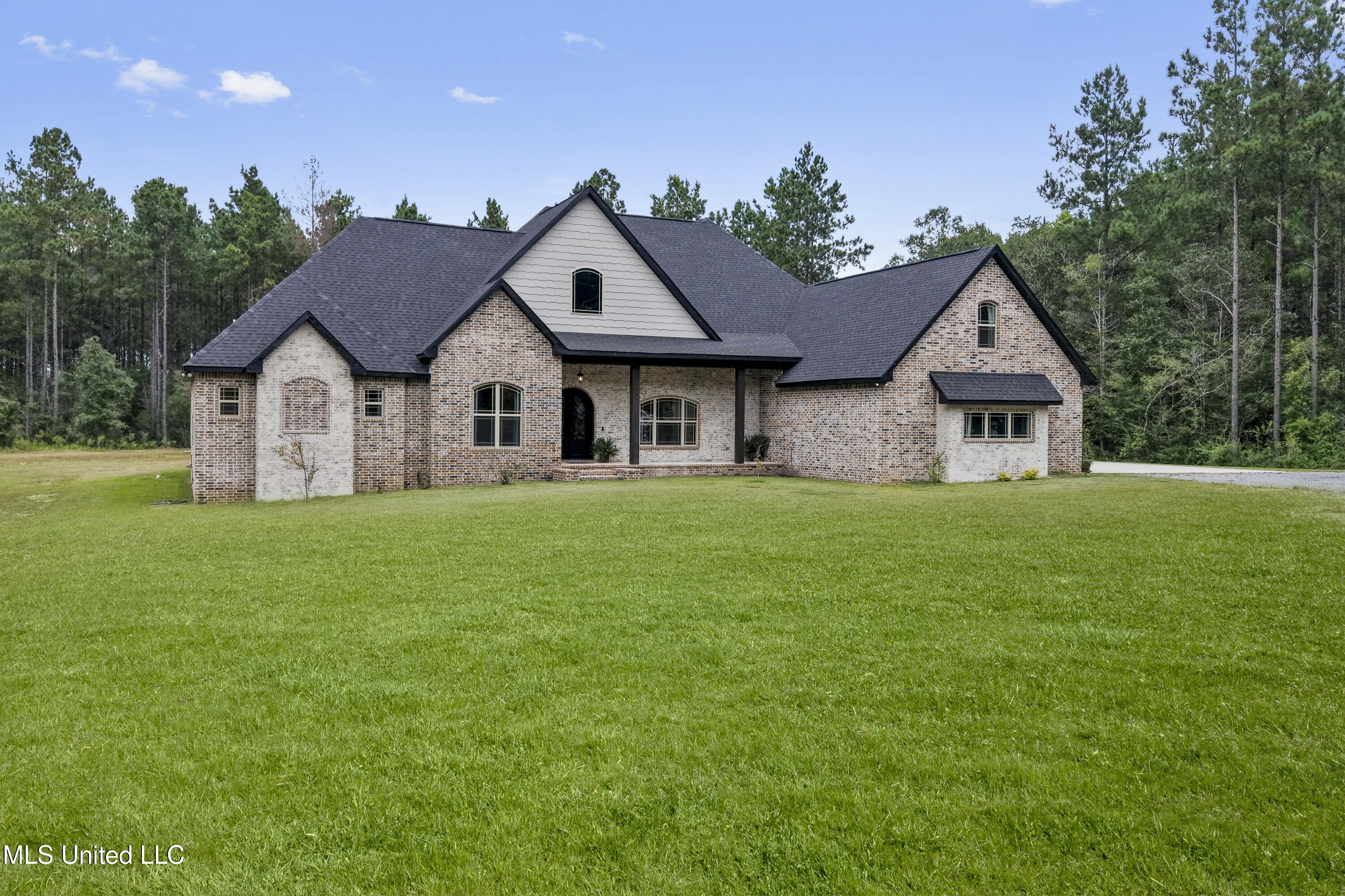 17341 Doc Lizana Road Gulfport, MS 39503 - Photo 3 of 77 0003