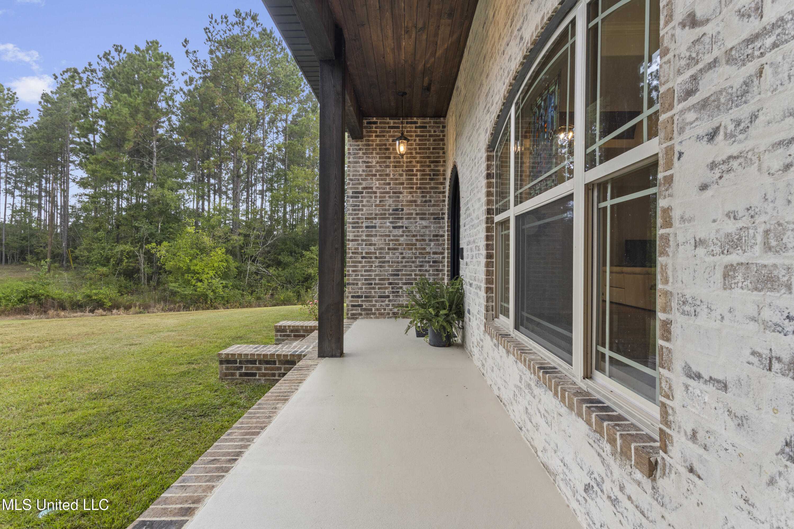 17341 Doc Lizana Road Gulfport, MS 39503 - Photo 5 of 77 0005