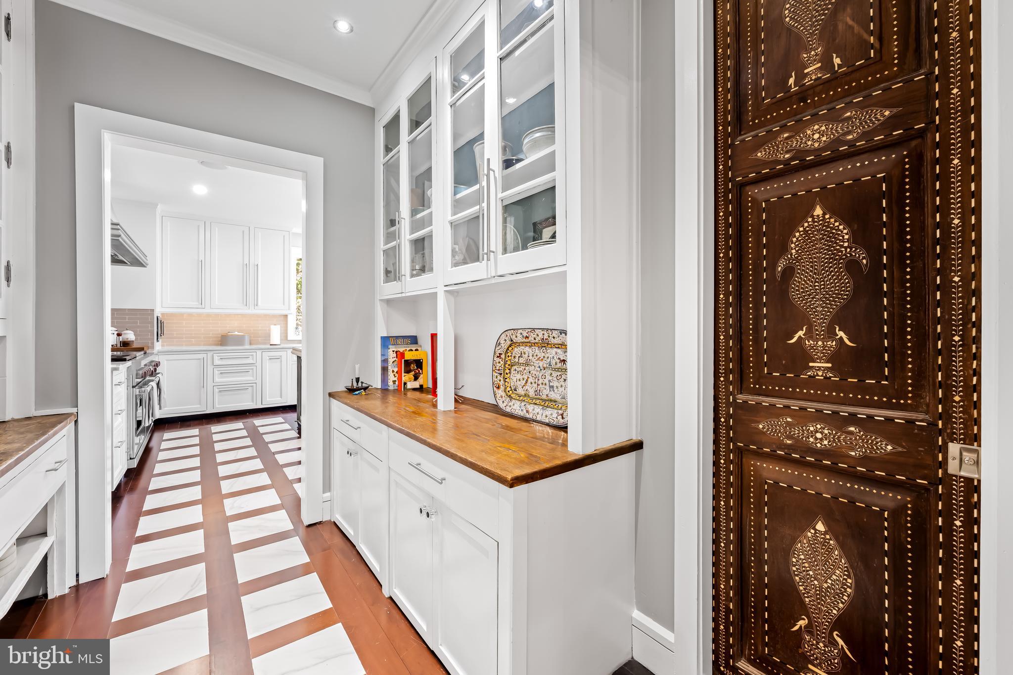 4503 Roland Avenue Baltimore, MD 21210 - Photo 19 of 77