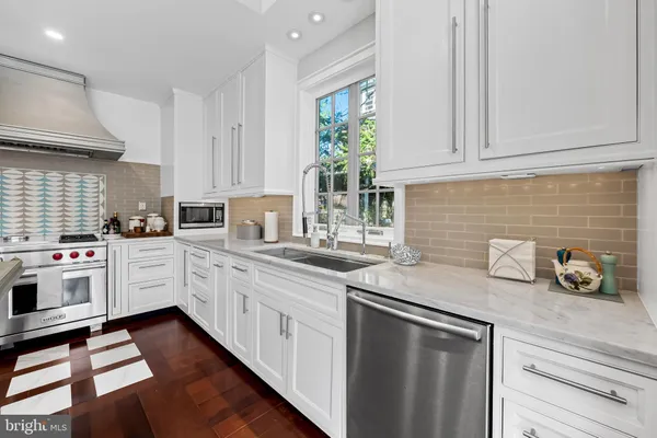 $1,100,000 | 4503 Roland Avenue, Baltimore, MD 21210