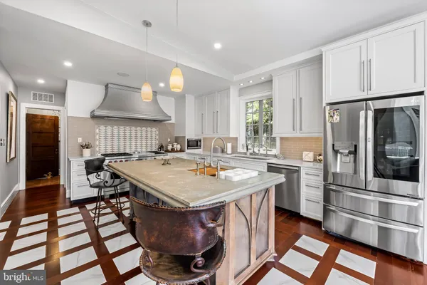 $1,100,000 | 4503 Roland Avenue, Baltimore, MD 21210