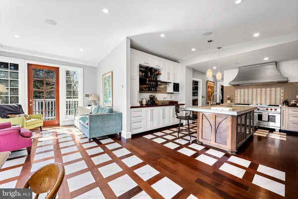 $1,100,000 | 4503 Roland Avenue, Baltimore, MD 21210