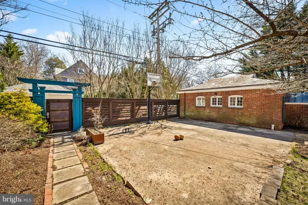 $1,100,000 | 4503 Roland Avenue, Baltimore, MD 21210