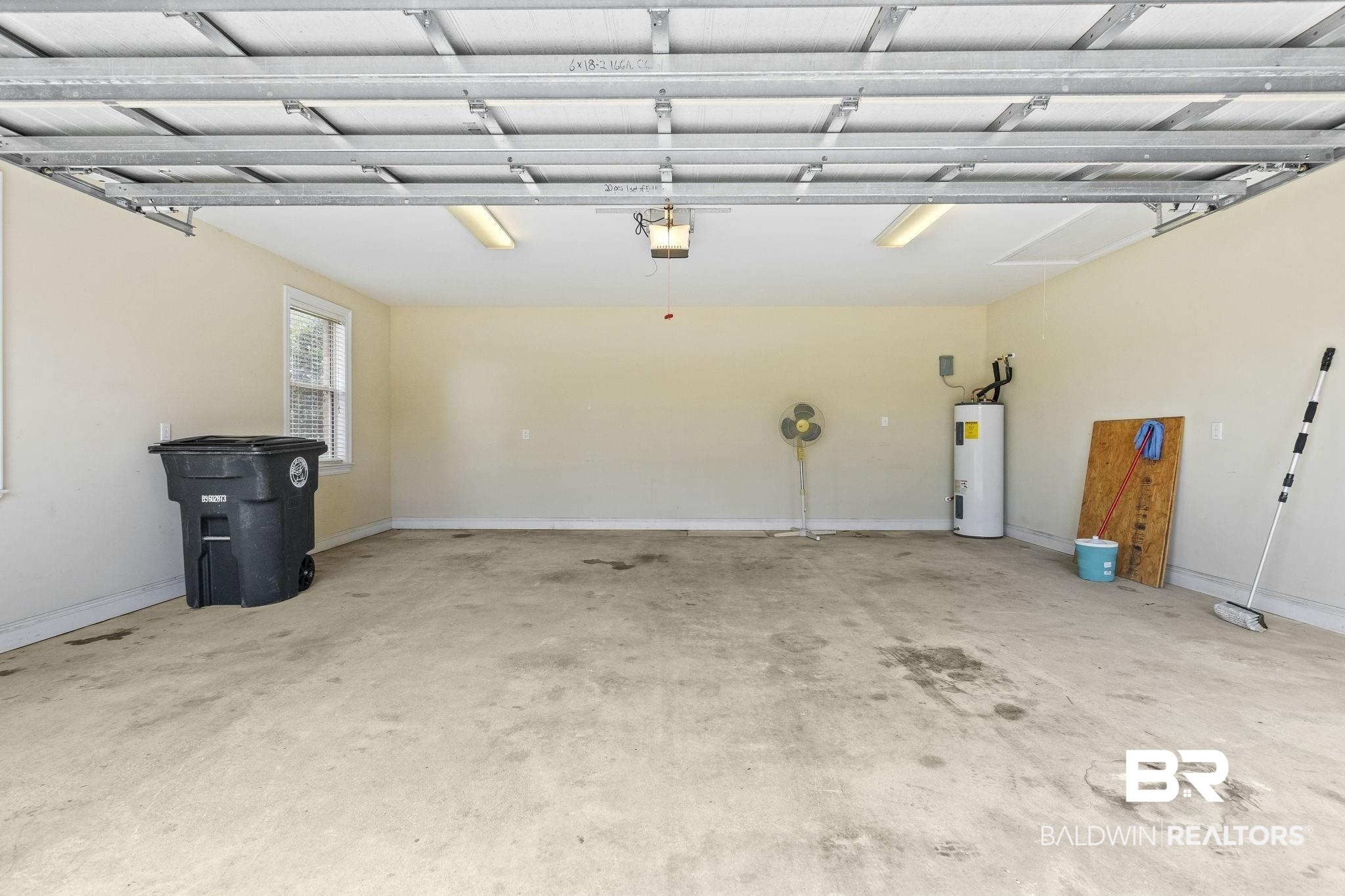 134 Hawthorne Circle Fairhope, AL 36532 - Photo 32 of 45 Garage