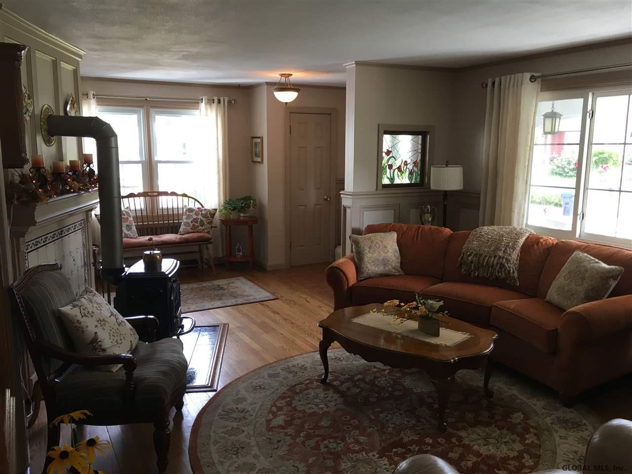 57 New Shaker Road Colonie, NY 12205 - Photo 5 of 24 Photo 5