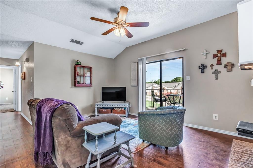 400 Fall Circle, Unit AD College Station, TX 77840 - Photo 4 of 12