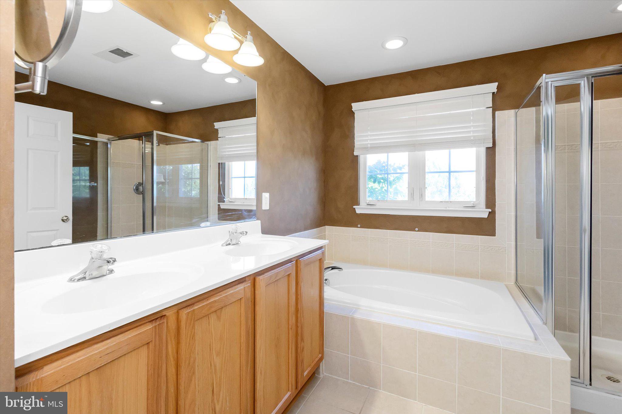 171 Riparian Lane Ranson, WV 25438 - Photo 35 of 53 Primary Bathroom