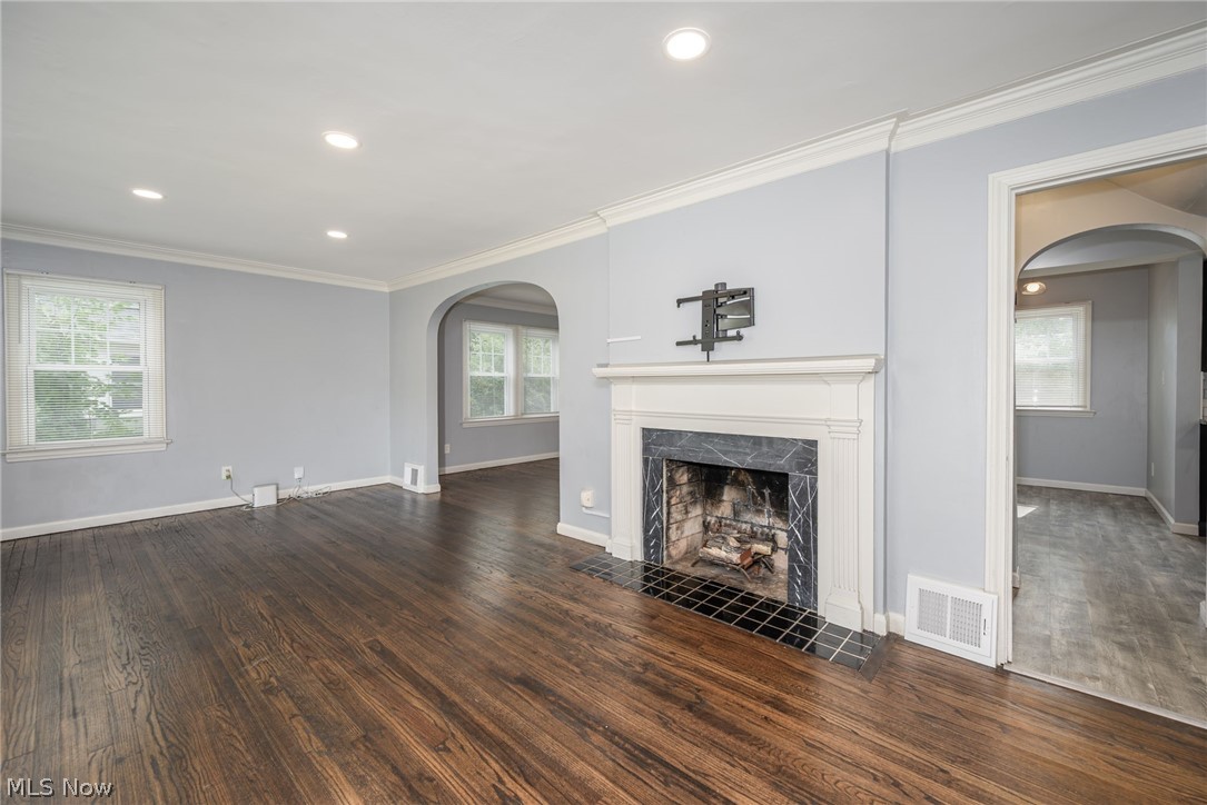 853 Beverly Road Cleveland Heights, OH 44121 - Photo 4 of 50 Gallery Image 4