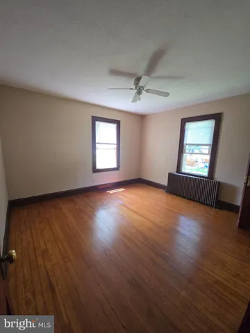 $2,400 | 18 1/2 Main Street, Pennsville, NJ 08070