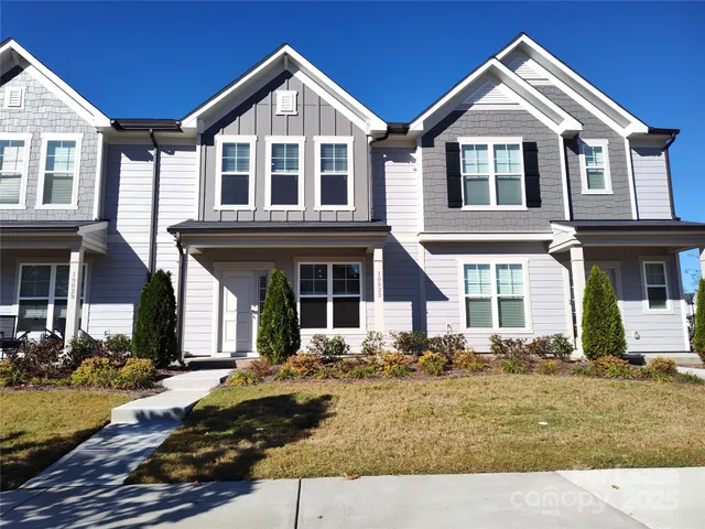 $2,050 | 10033 Guardian Drive, Charlotte, NC 28273