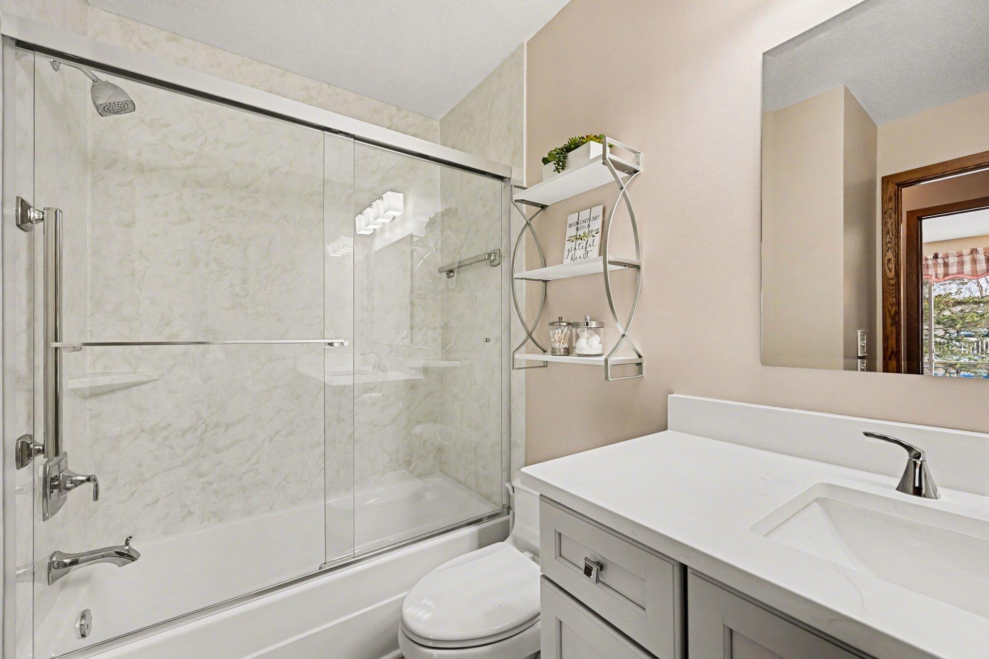 851 Sherwood Road Shoreview, MN 55126 - Photo 13 of 23