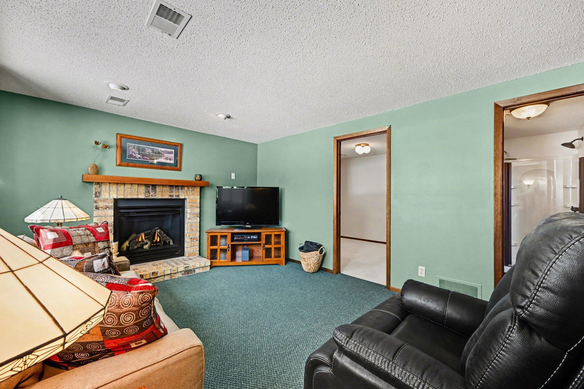 851 Sherwood Road Shoreview, MN 55126 - Photo 14 of 23