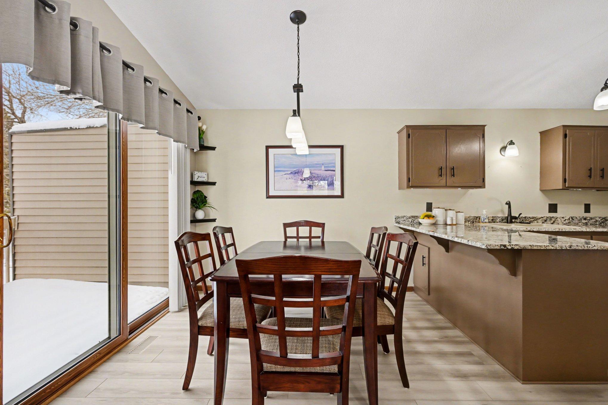 851 Sherwood Road Shoreview, MN 55126 - Photo 6 of 23