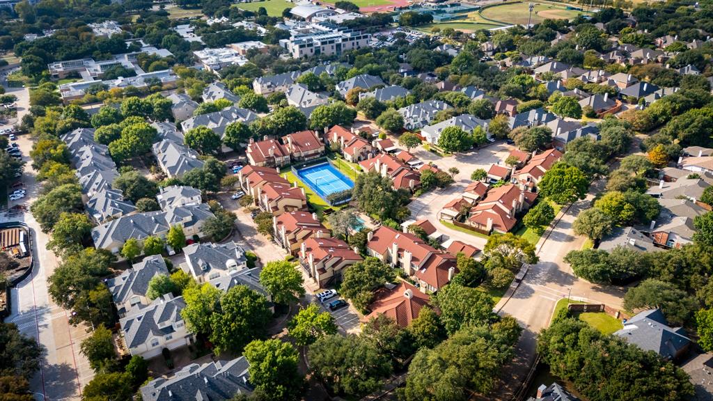 4130 Proton Drive, Unit 6D Addison, TX 75001 - Photo 38 of 38 an aerial view of residential houses with outdoor space