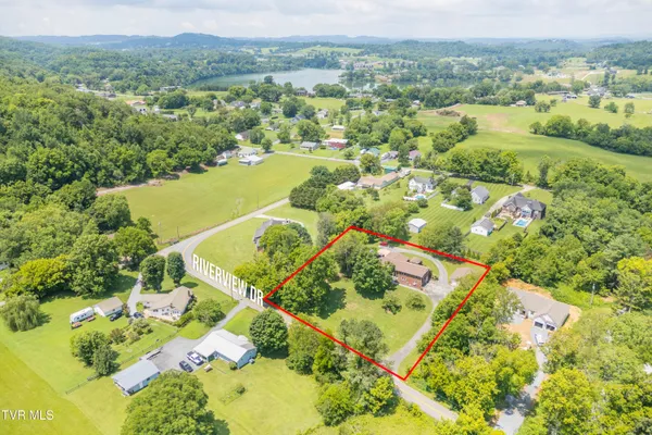 $524,900 | 255 Riverview Drive, Johnson City, TN 37601
