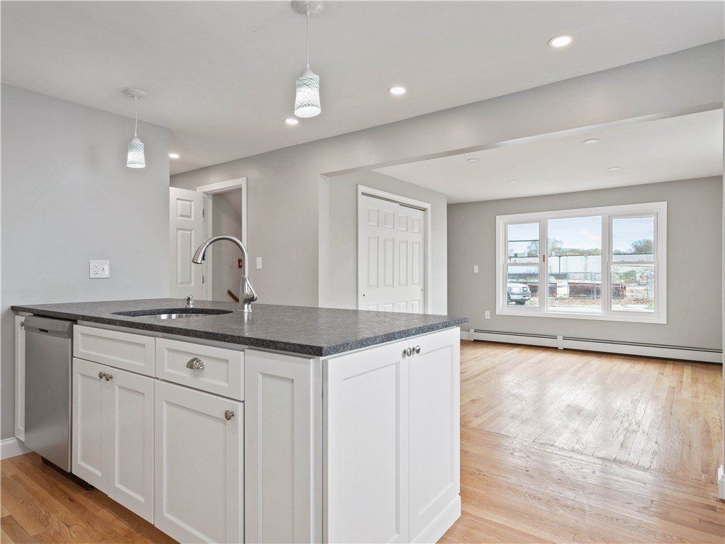 22 Sachem Road East Providence, RI 02915 - Photo 3 of 16