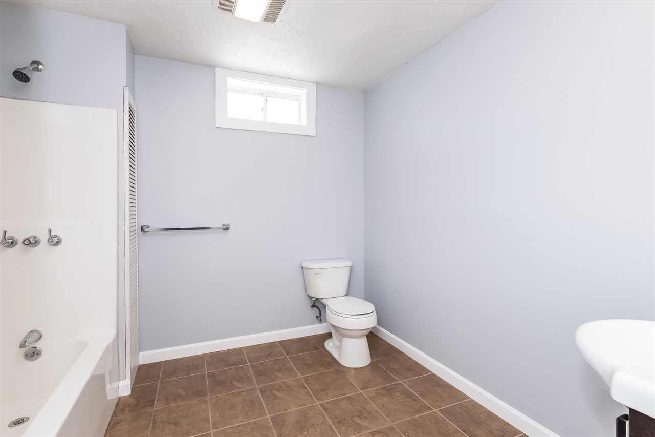 122 Keyser Road Center Harbor, NH 03226 - Photo 26 of 36 Gallery Image 26