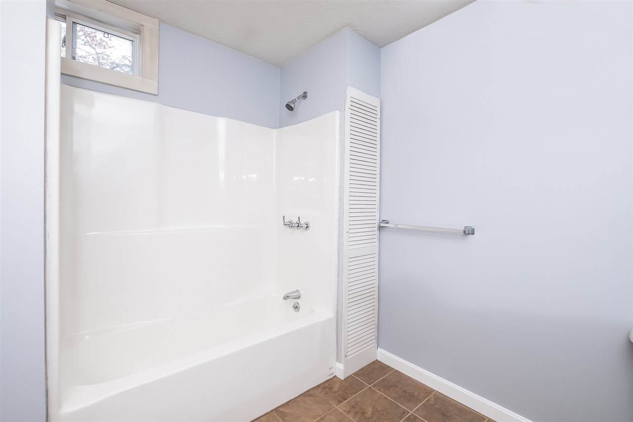 122 Keyser Road Center Harbor, NH 03226 - Photo 27 of 36 Gallery Image 27