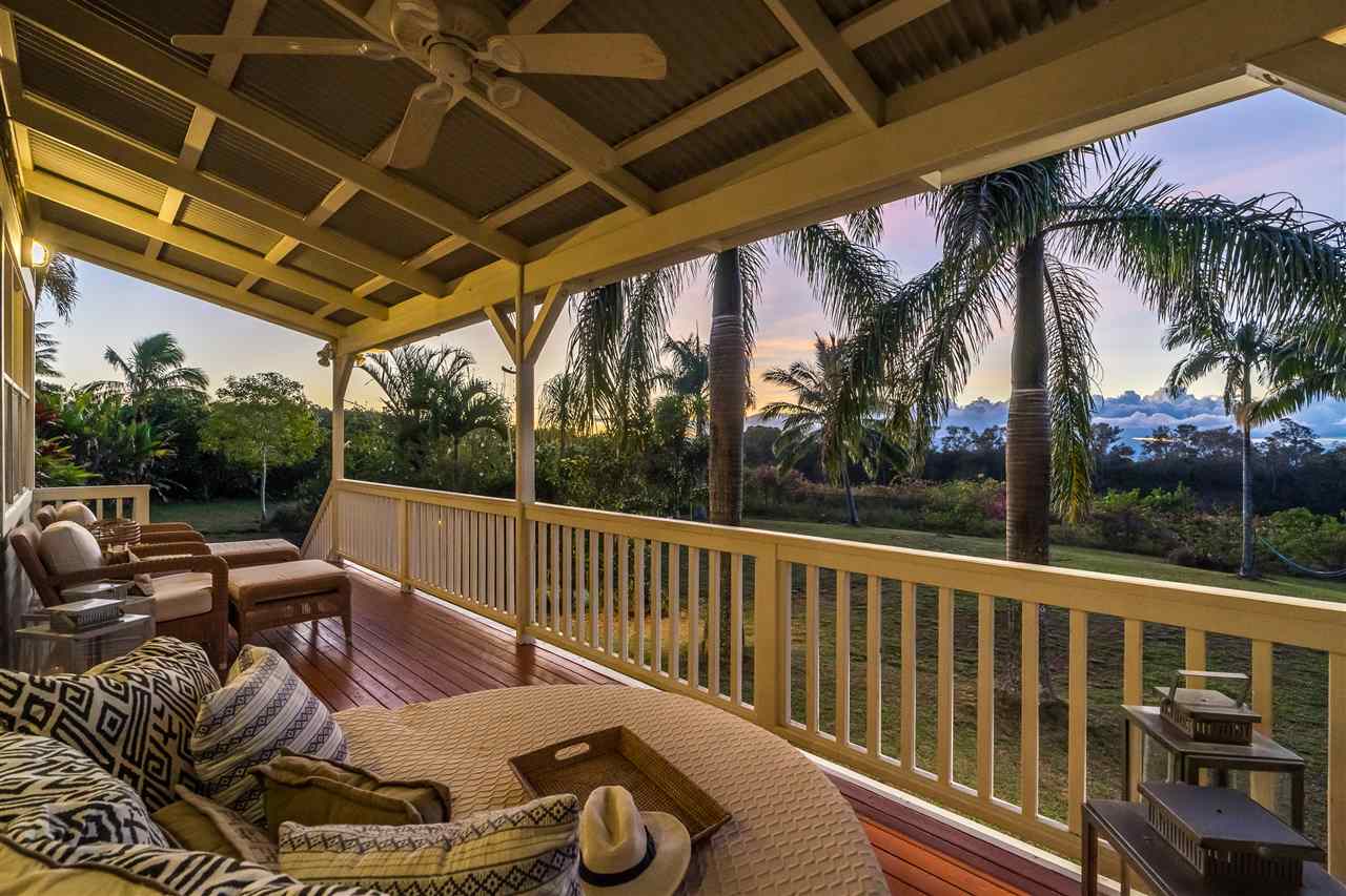 100 Laenani Street Haiku, HI 96708 - Photo 28 of 30 a view of balcony with furniture and a patio