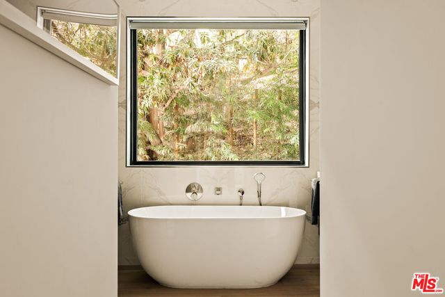 $3,395,000 | 8446 Kirkwood Drive, Los Angeles, CA 90046