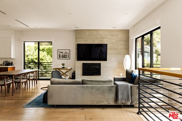 $3,395,000 | 8446 Kirkwood Drive, Los Angeles, CA 90046