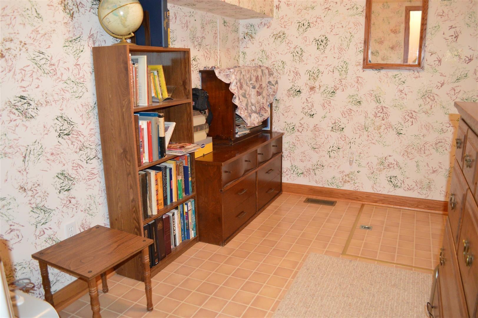 893 Needle Pointe Drive Cheboygan, MI 49721 - Photo 16 of 28 Gallery Image 16