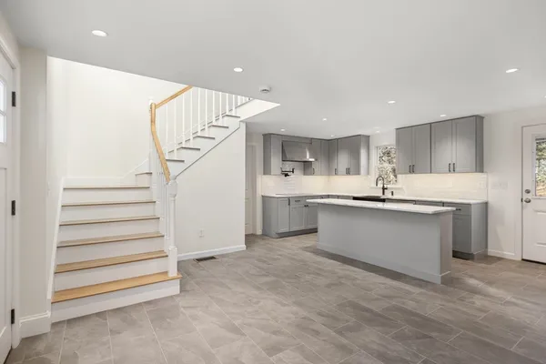 $925,000 | 1 Shore Drive, Harwich, MA 02645