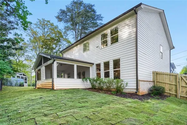 $550,000 | 243 Gwinnett Street, Buford, GA 30518