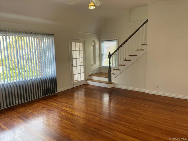 $4,500 | 8 Cameron Lane, Valley Stream, NY 11581