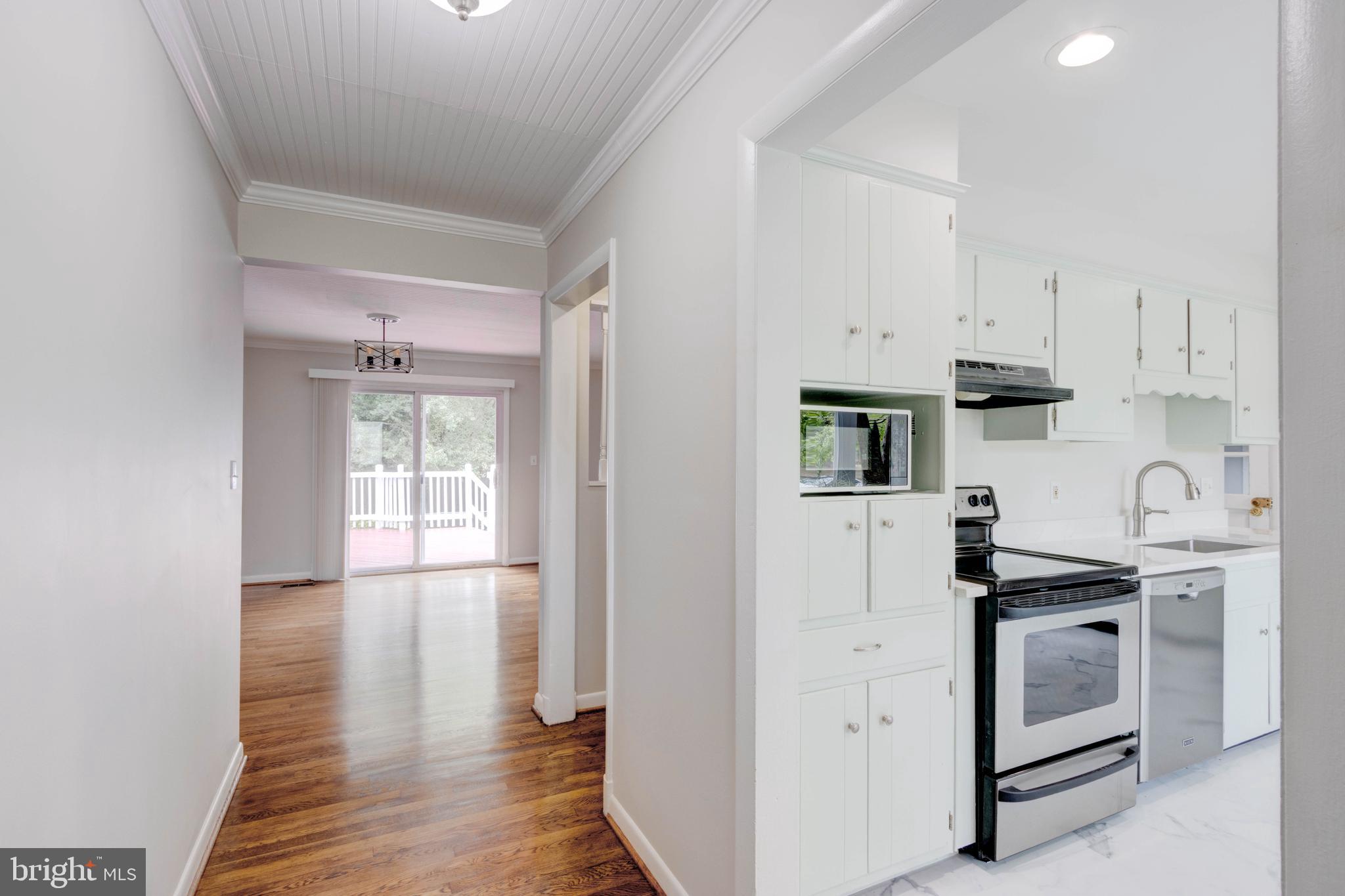 18200 Muncaster Road Derwood, MD 20855 - Photo 5 of 45