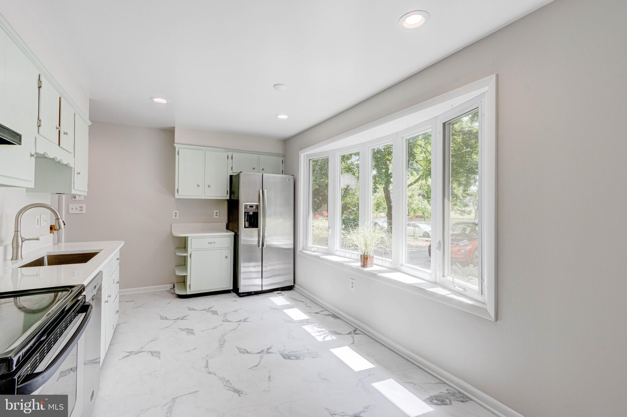 18200 Muncaster Road Derwood, MD 20855 - Photo 6 of 45