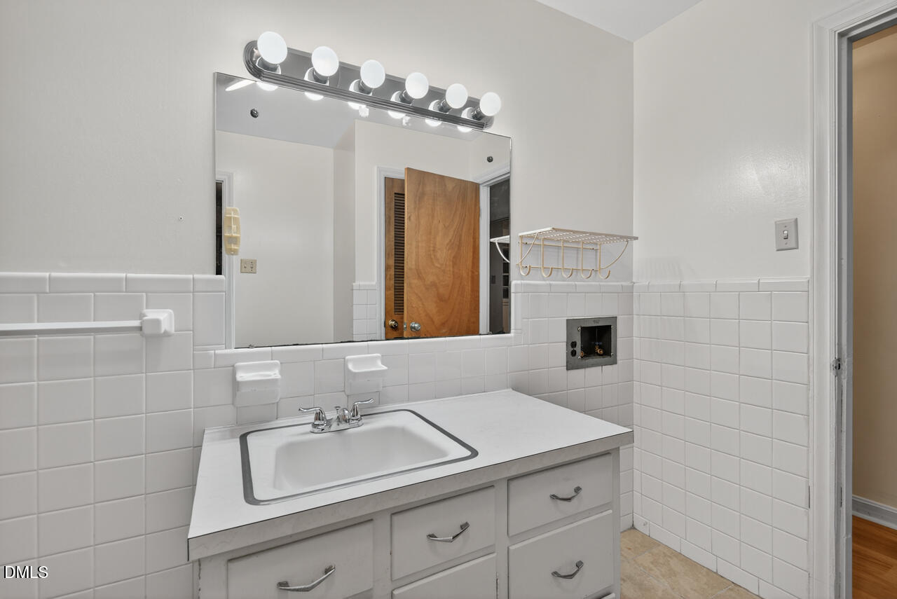 237 Latta Road Durham, NC 27712 - Photo 12 of 26 17