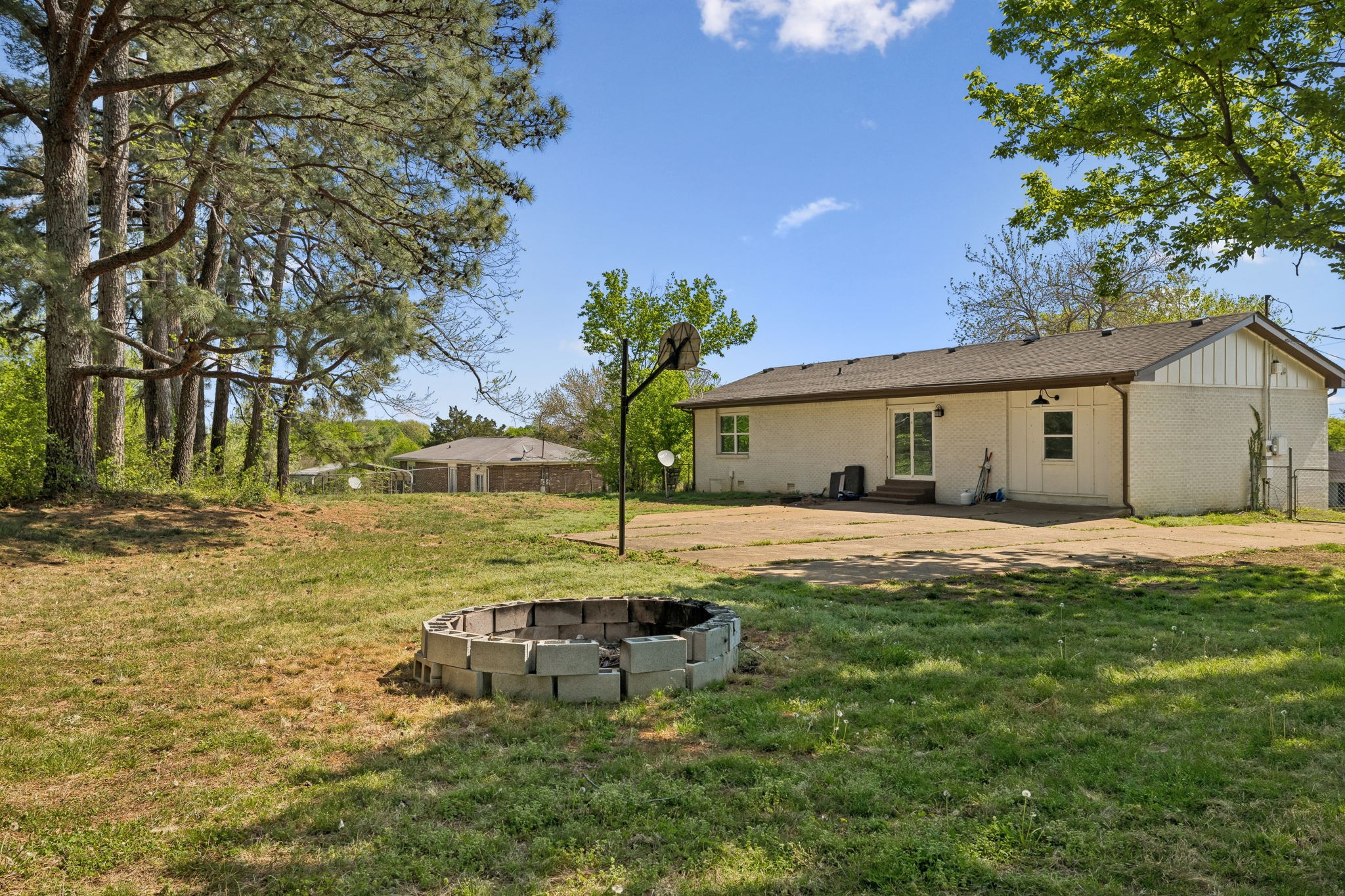 1502 Pinetree Road Clarksville, TN 37042 - Photo 24 of 63 Gallery Image 24